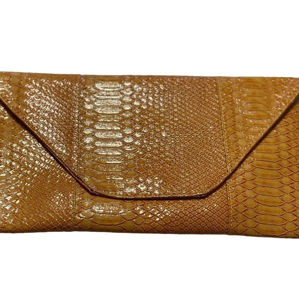 Bella Collection‎ Faux Crocodile Mustard yellow  clutch